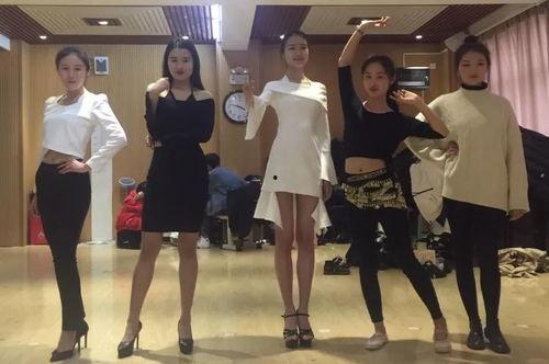 吃瓜群众老梁,揭秘娱乐圈背后的真相