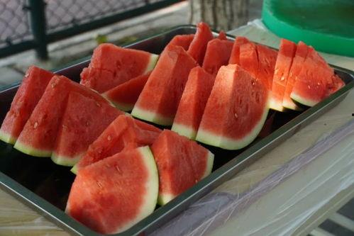 工作吃瓜捞,揭秘办公室里的“捞金术”