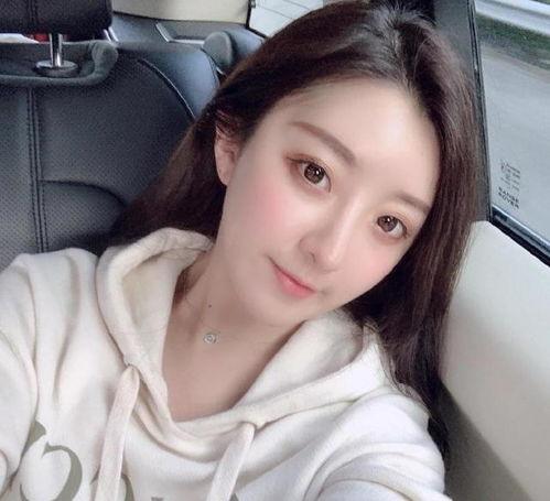 娇娇吃瓜吃到自己头上,自嘲成为瓜中瓜主