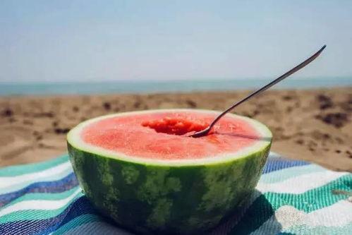 小勺吃瓜,揭秘娱乐圈那些不为人知的幕后故事