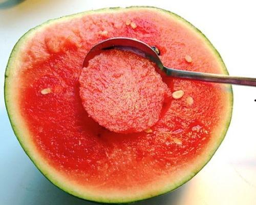 小勺吃瓜,揭秘娱乐圈那些不为人知的幕后故事