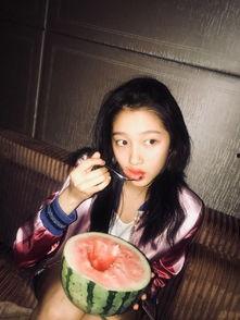 吃瓜姐爱吃瓜是真的吗,吃瓜姐爱吃瓜，真相究竟如何？